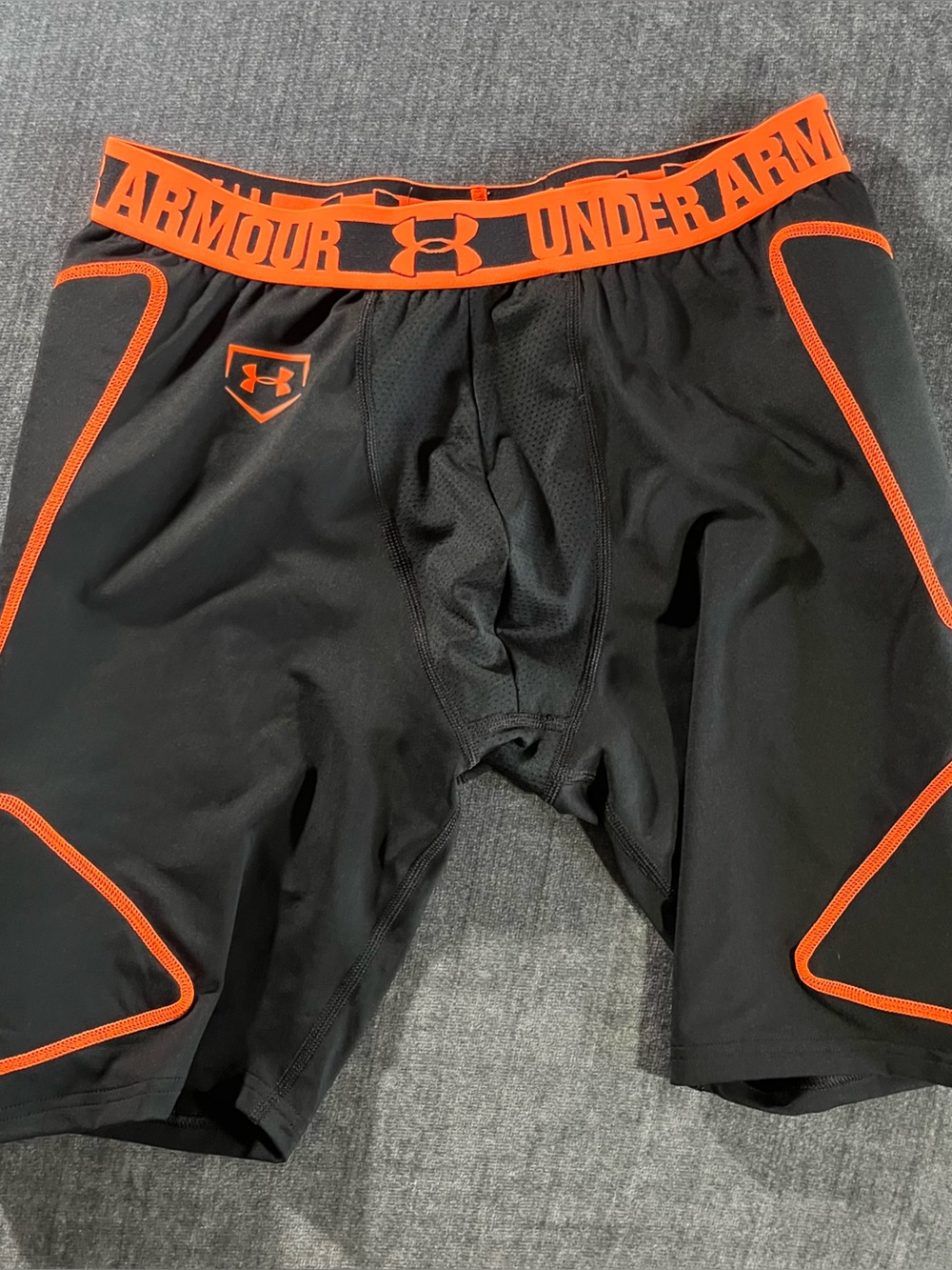 Under Armour heatgear Compression Shorts youth size XL